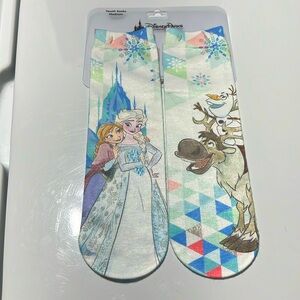 Disney Parks NWT Frozen Youth Socks